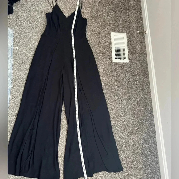BY&BY BLACK JUMPSUIT SPLIT OPEN LEG SPAGHETTI STRAP SUMMER WIDE LEG NWT SIZE 9 - Picture 14 of 16